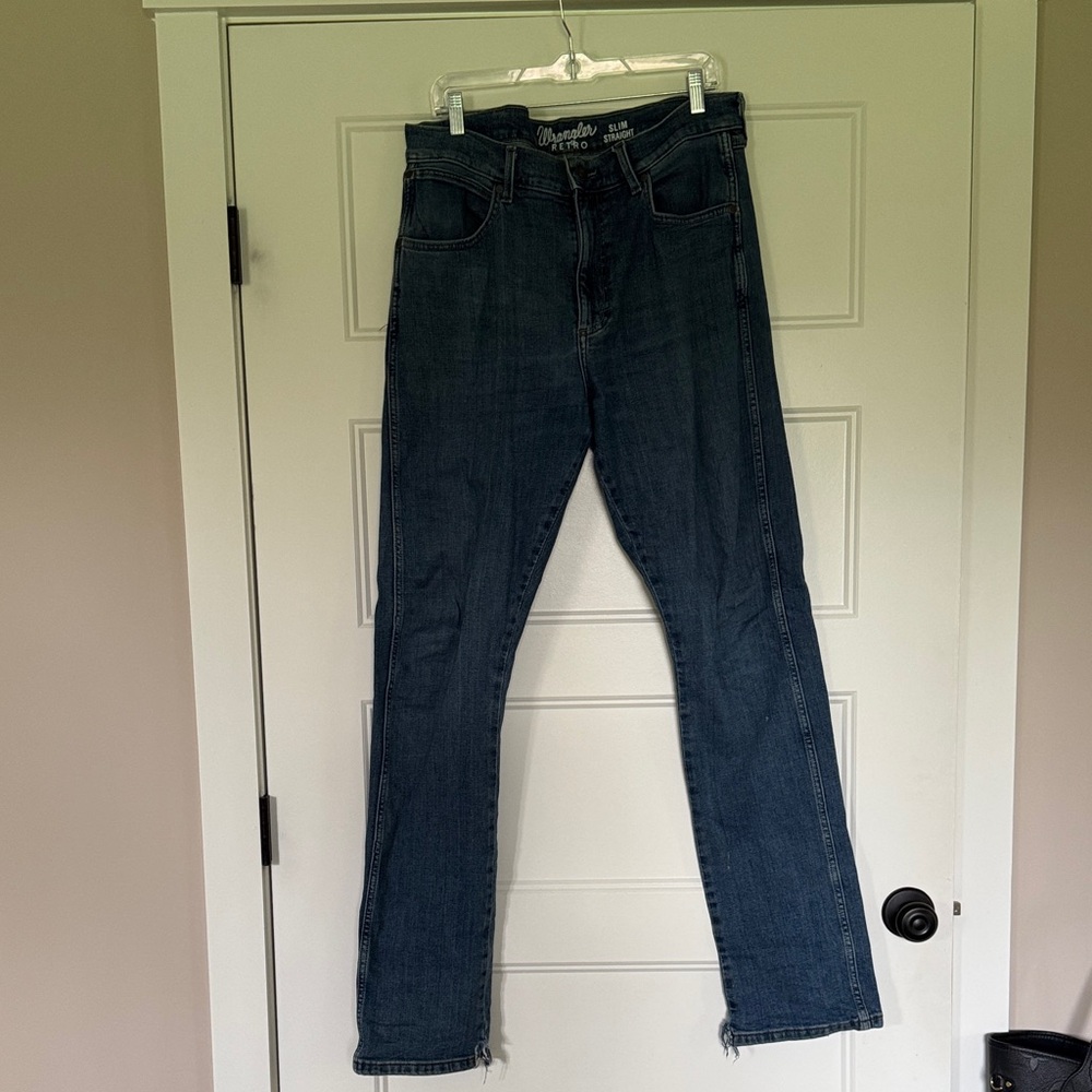 Wrangler Men’s Slim Straight Jeans in Dark Blue Denim